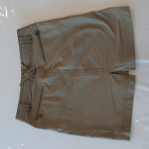 EUC Athleta Skirt Dark Khaki Sz 4 - Picture 5 of 5